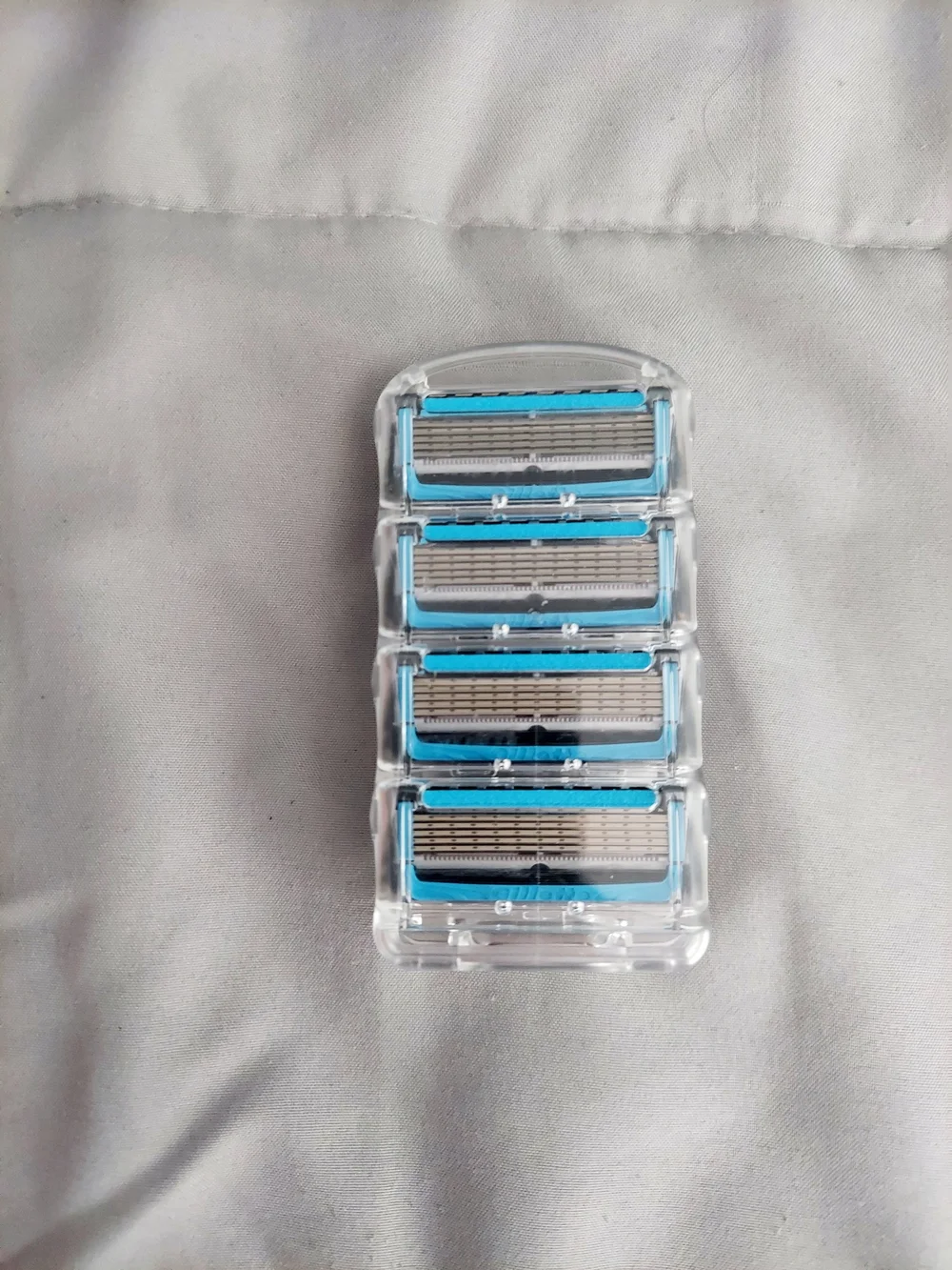 Gillette ProGlide Men's Shaving Razor Travel Kit NWT 5 Blades Casual Vacation